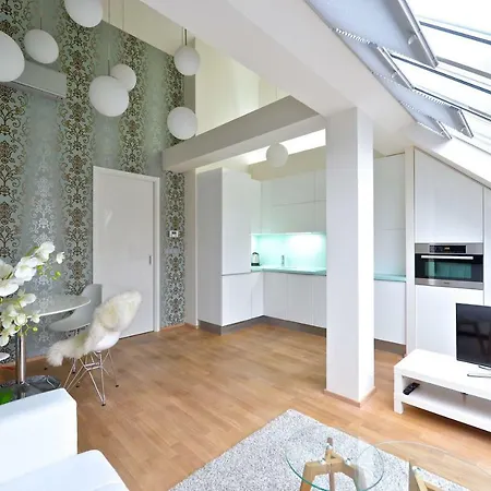 Designer Loft 2 Apartment Prag